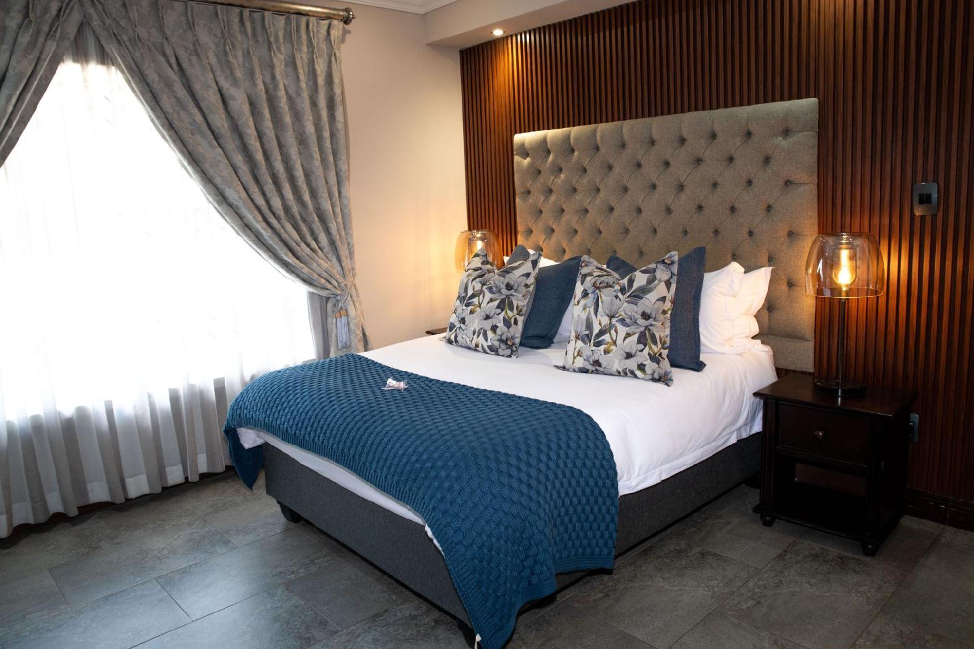Iso'Bella Vita Guesthouse Пхалаборва Экстерьер фото